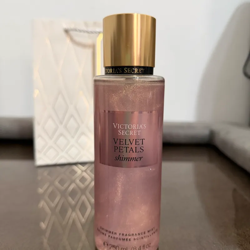 Colonia Velvet Petals Shimmer