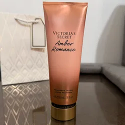 Crema Amber Romance