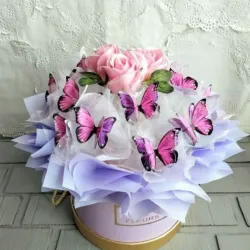 Caja con flores y mariposas 🦋 