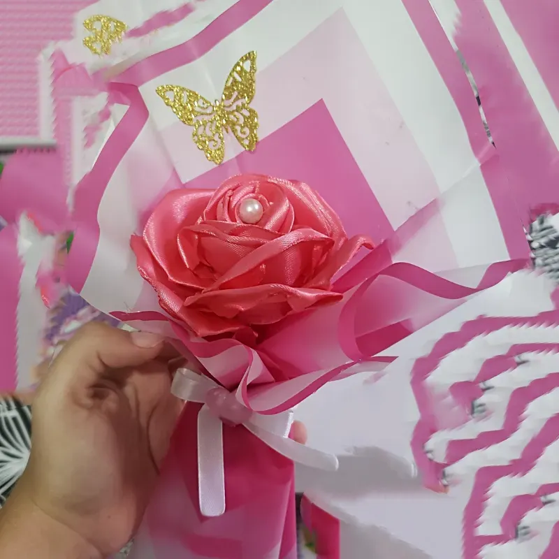 Ramo de una rosa 