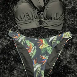 Bikini 🖤