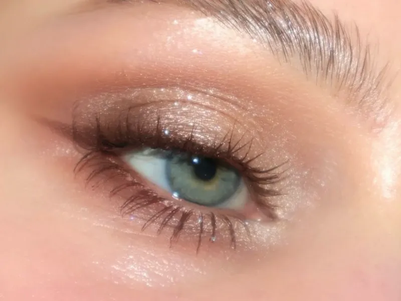 Sombra de ojos