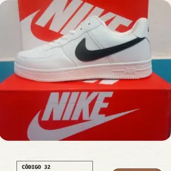 Nike 32