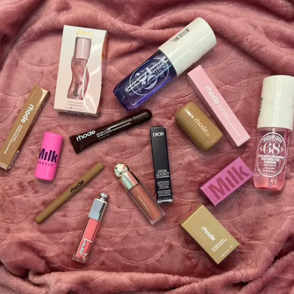 Hola🤍 Bienvenido/a a KAC tu próxima tienda de belleza y cuidado de la piel favorita, con productos todos 100% originales!
Síguenos en nuestra cuenta de Instagram para que no te pierdas ninguna de nuestras novedades