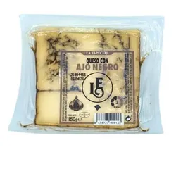 Queso de oveja con ajo negro
