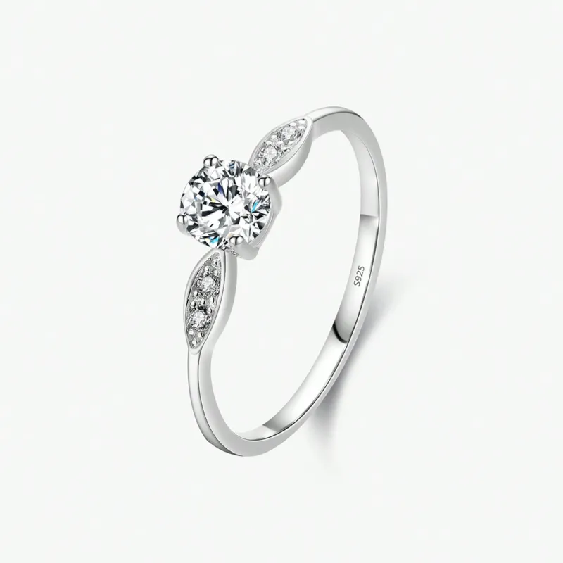 Anillo clásico y elegante de plata pura 925