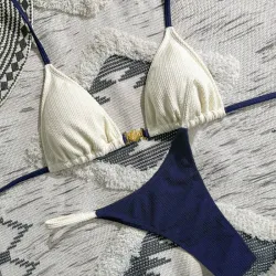 Bikini texturizado con adorno de concha y colores en contraste L1134