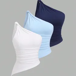 Blusa plisada con cuello asimétrico