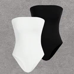 Body ajustado con hombros descubiertos