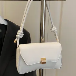 Bolso de hombro en color blanco