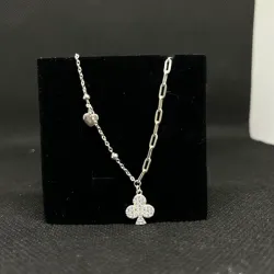 Cadena de doble eslabón con colgante de la suerte