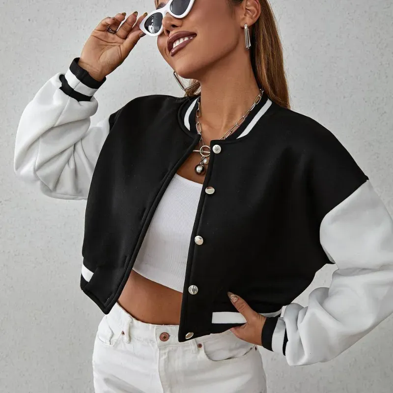 Chaqueta bomber corta de hombros  caídos y de dos tonos