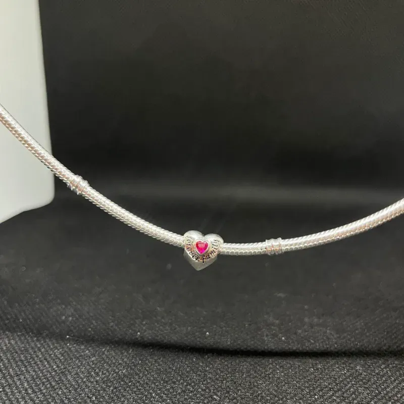 Colgante de plata de ley 925 con forma de corazón