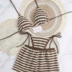 Set de bikini tejido y shorts de playa L0636