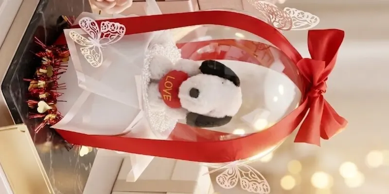 Caja con peluche en burbuja