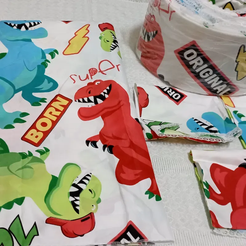 🐨 Juego de sábana con protector de cuna