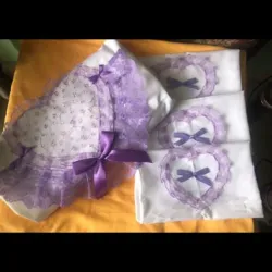 🐨 Sábana con 3 fundas bordado violeta 