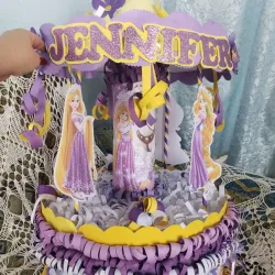 Piñata Carrusel con nombre 