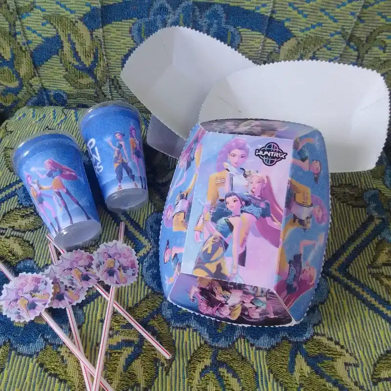 Set de buffet 15piezas Guerreras K-pop