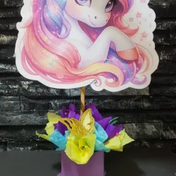 Centro de mesa temático de foami y papel creppe 50cm
