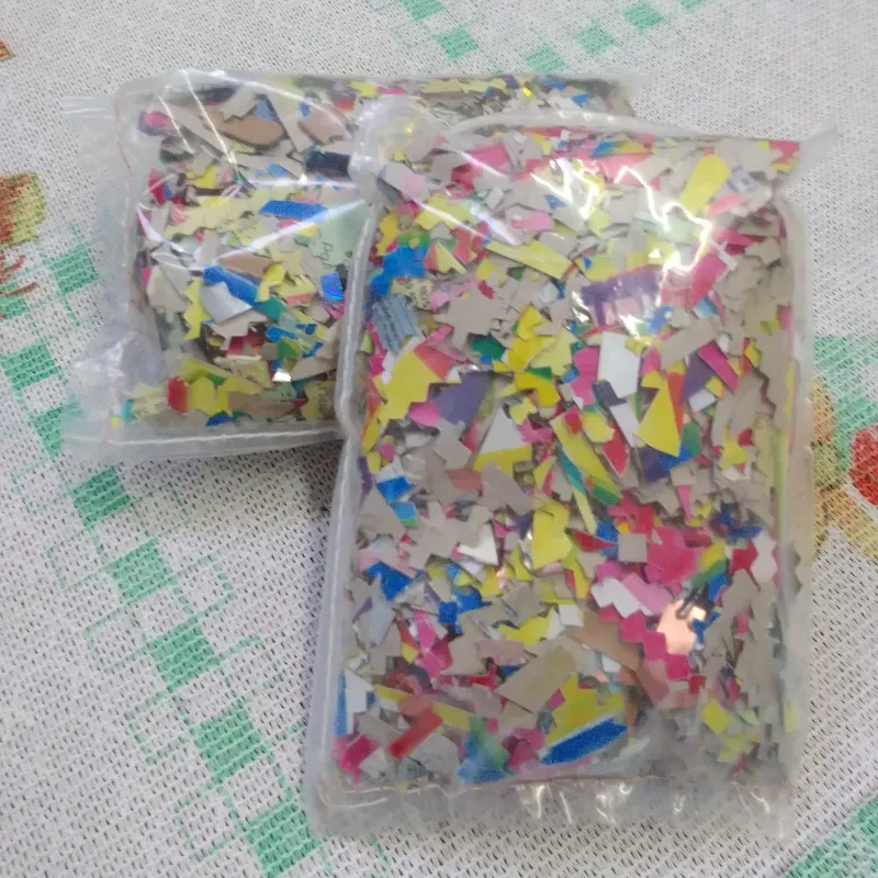 Confetti de papel