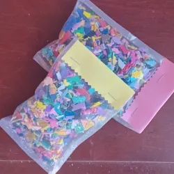 Confetti foami