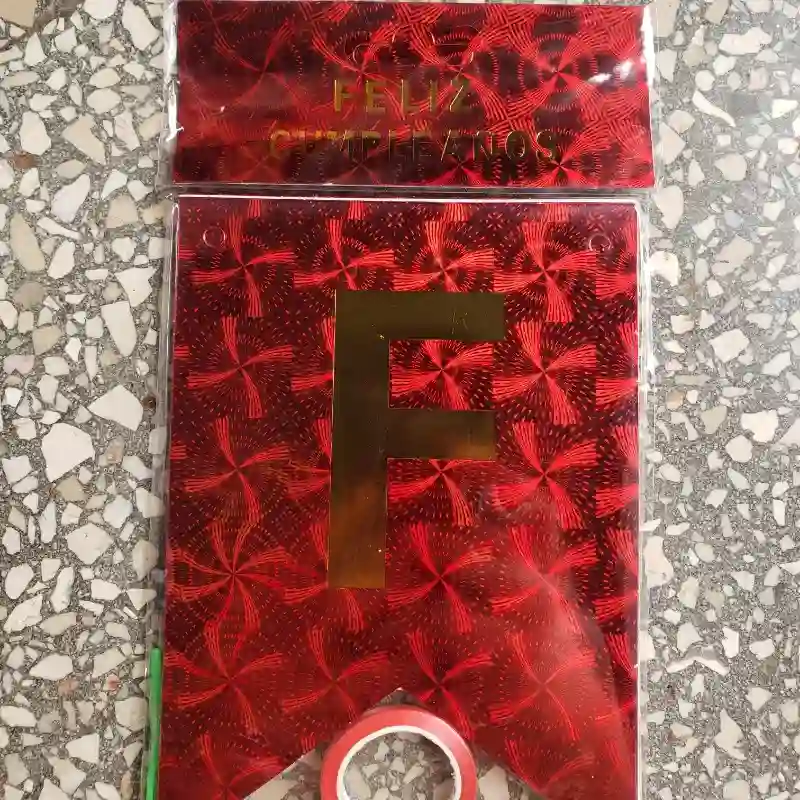 Feliz cumpleaños original rojo