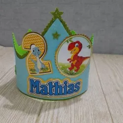 Corona de foami temática 