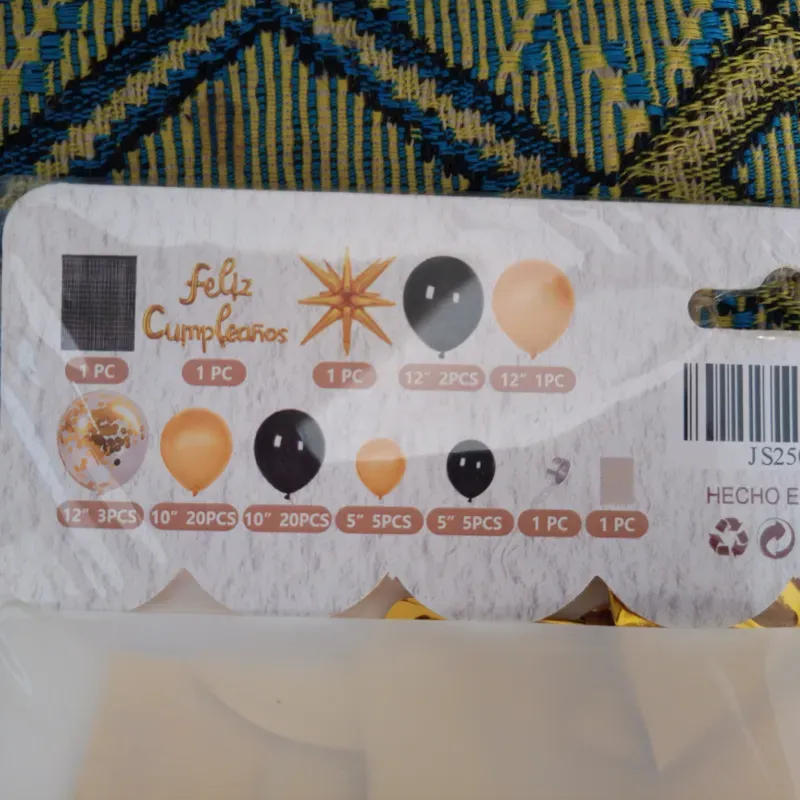 Kit de decoración Dorado y negro (60 artículos)