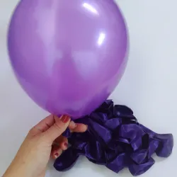 Globo violeta cromado 12"