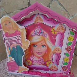 Piñata casita Barbie 