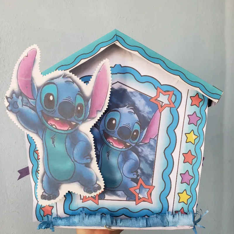 Piñata casita Stich