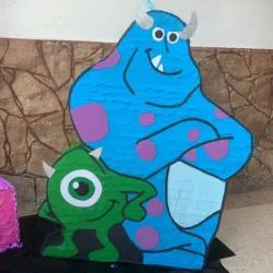 Piñata forma de animado (papel creppe)