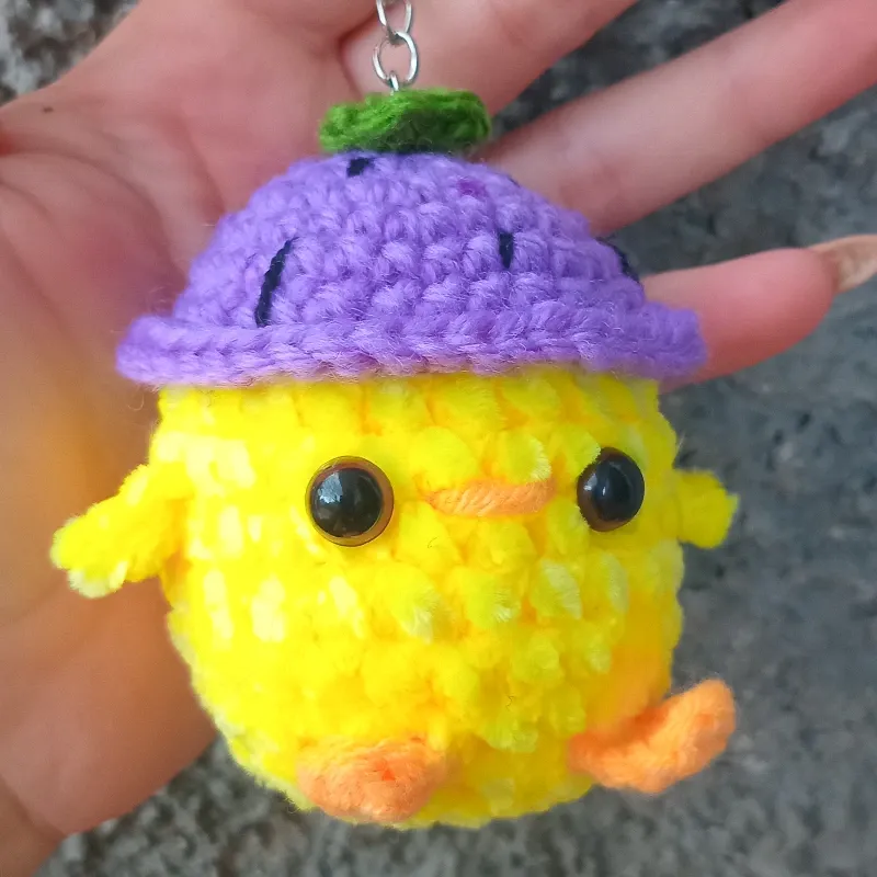 Pollito c/sombrero de mora