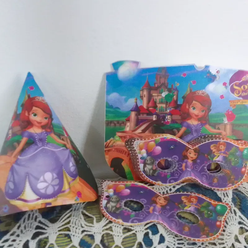 Set 10 gorros y 10 gafitas Sofía 