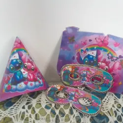 Set 10 gorros y 10 gafitas Stich