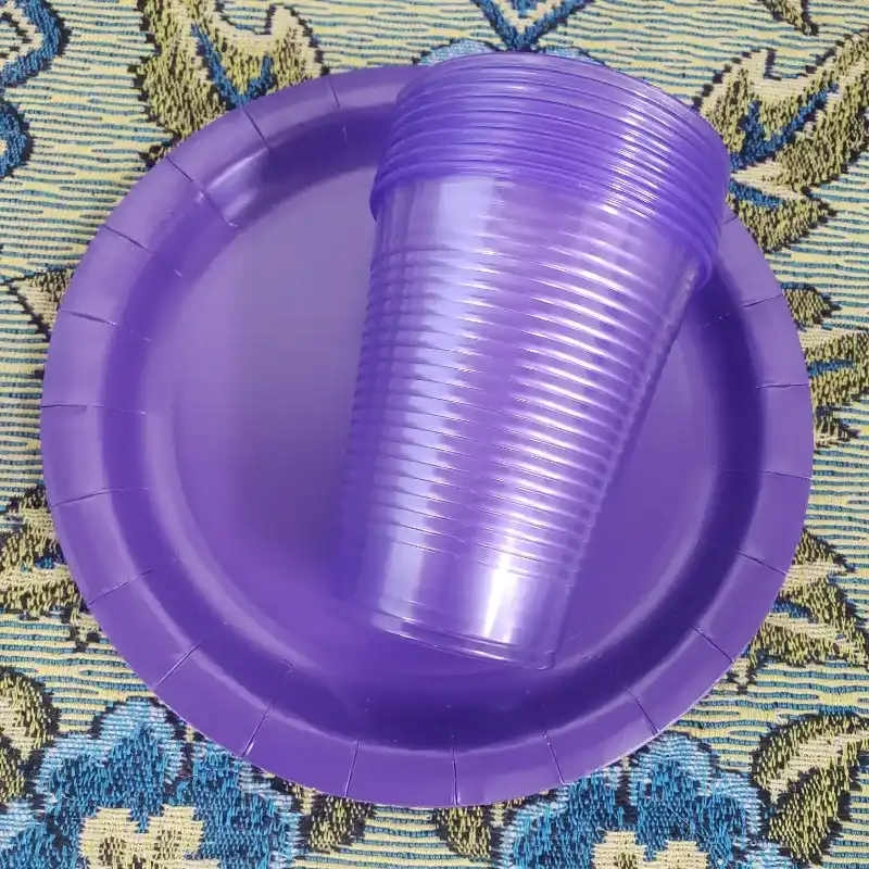 Set para buffet original morado (8 vasos y 8 platos)