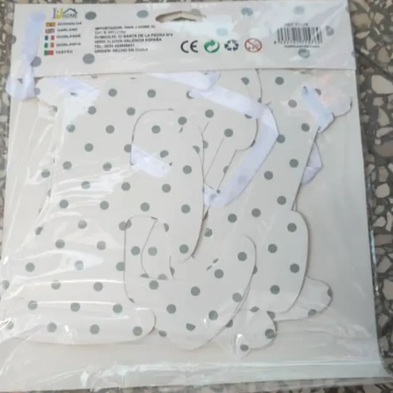 Cartel Feliz cumpleaños blanco con lunares 