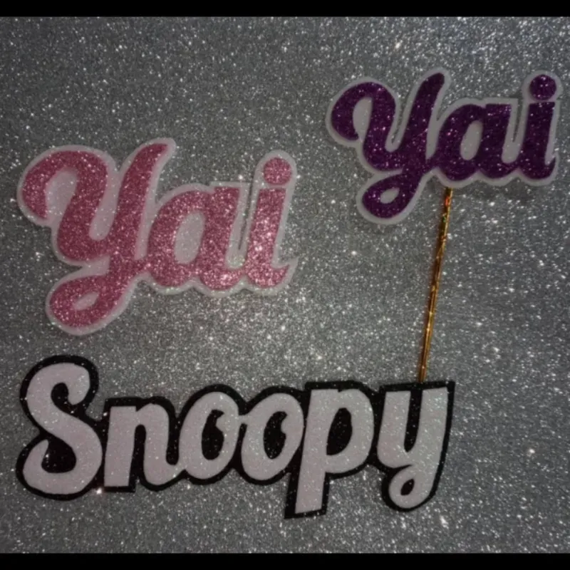 Topper de Nombre en foami (cada letra 3cm)