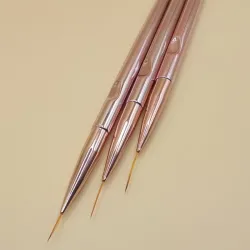 3 Liner trazos laegos