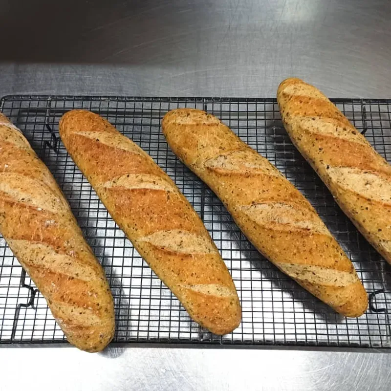 Paquete de 4 Baguettes de Esepcias de 220 Gramos cada una, Congelado