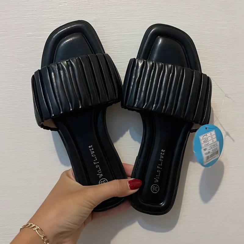 Sandalias Negras