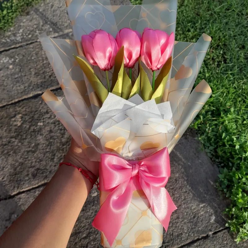 Ramo de Tulipanes 3