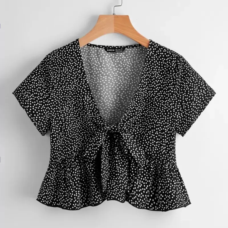 Blusa negra de bolas 