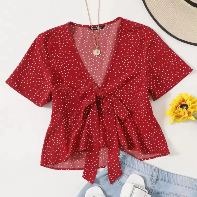 Blusa roja de bolas 