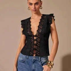 BAE Blusa de encaje negro