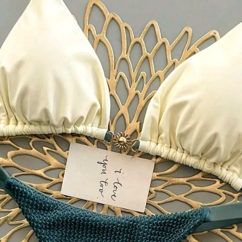 Bikini/ Neblina azul