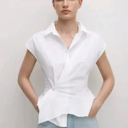 BizChic Blusa de manga corta Blanca