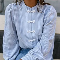 Blusa Azul Rayas Nudos Chinos