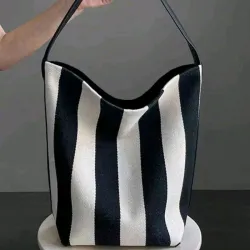 Bolso de lona a rayas de moda